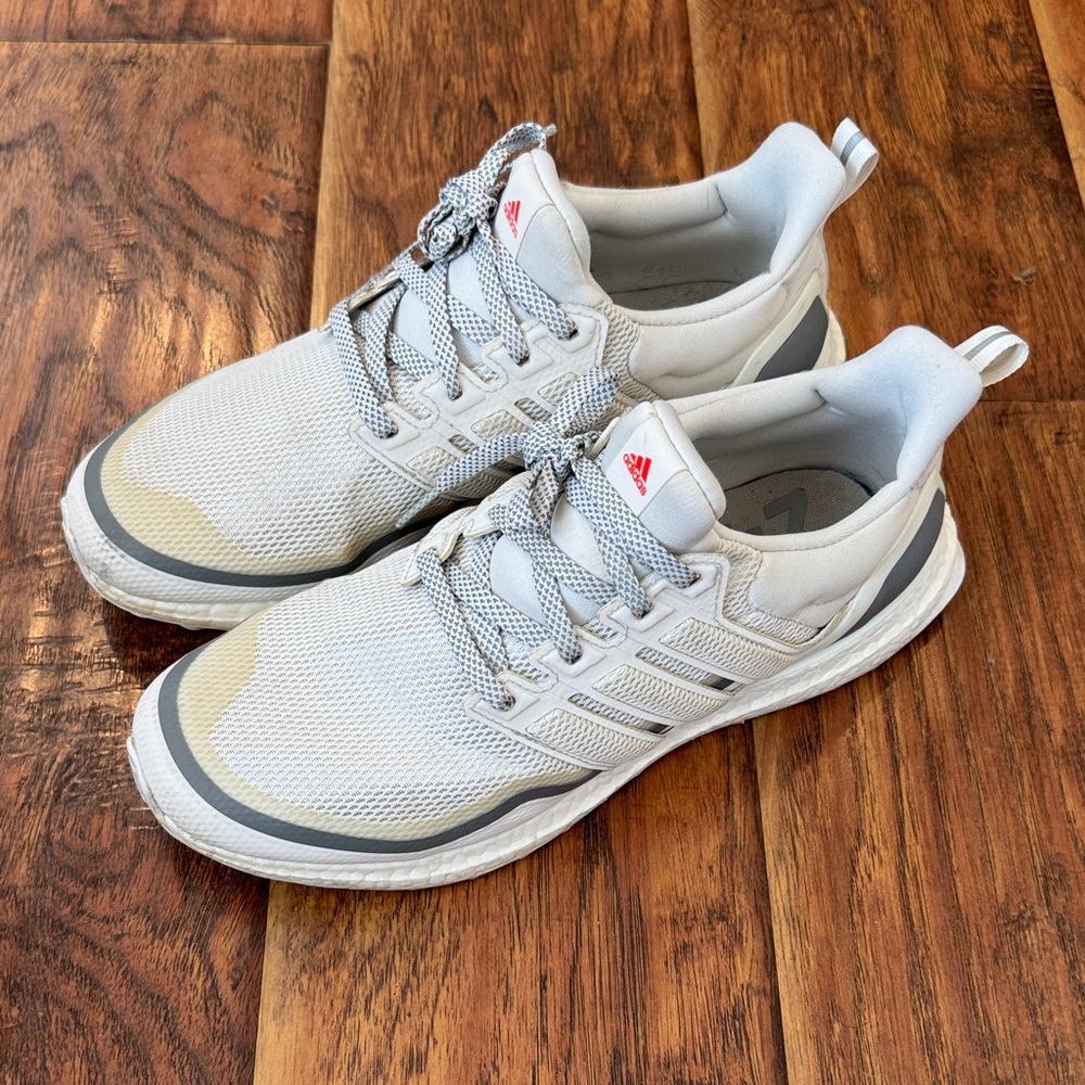 Adidas  ultra boost 247 Men's Athletic Shoes in White and Gray